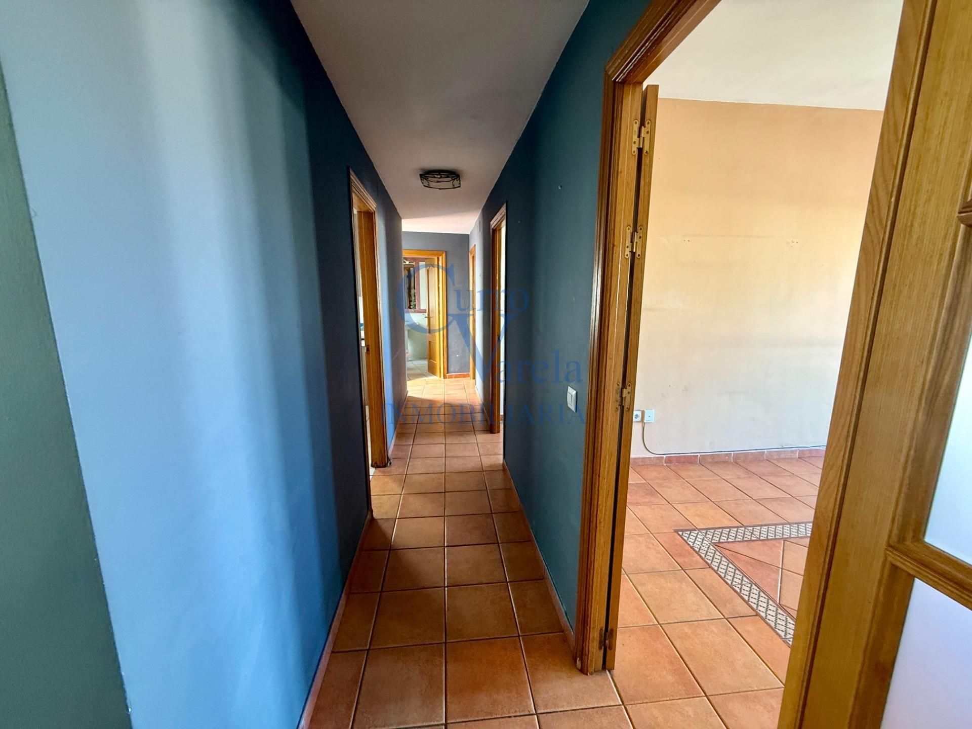 Duplex for sale in Dos Hermanas  with Air Conditioner