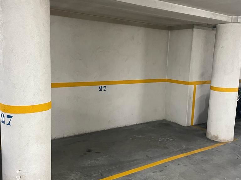 Parking of Garage to rent in Cangas 