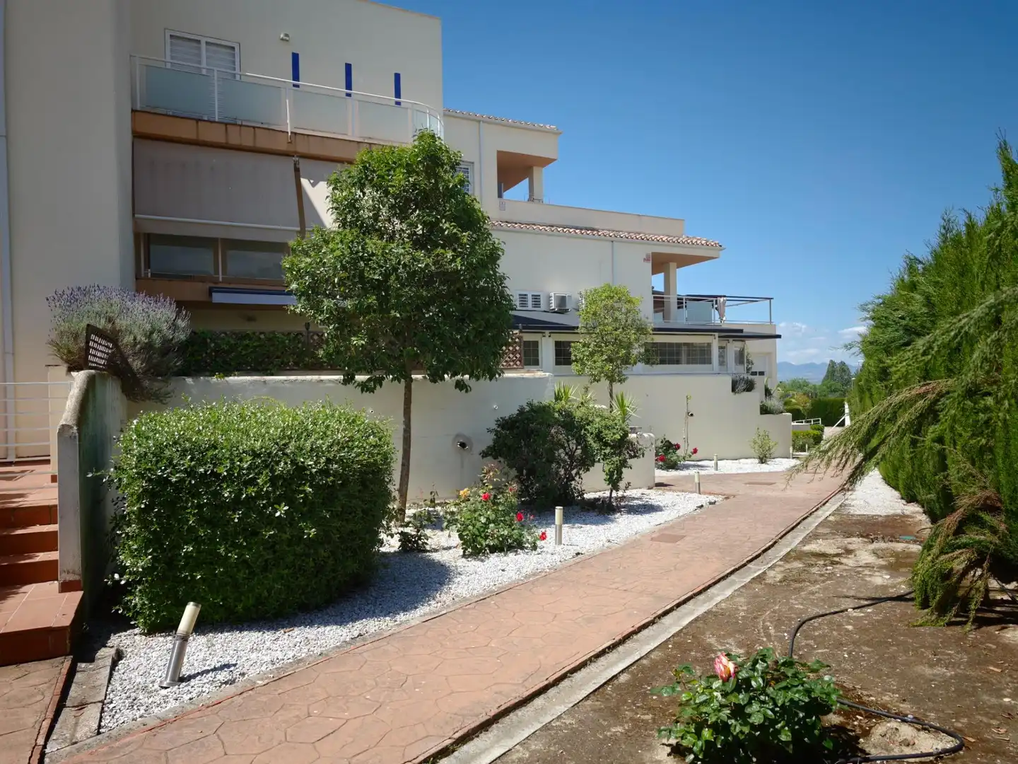 Vista exterior de Pis en venda en Albolote amb Aire condicionat, Terrassa i Moblat