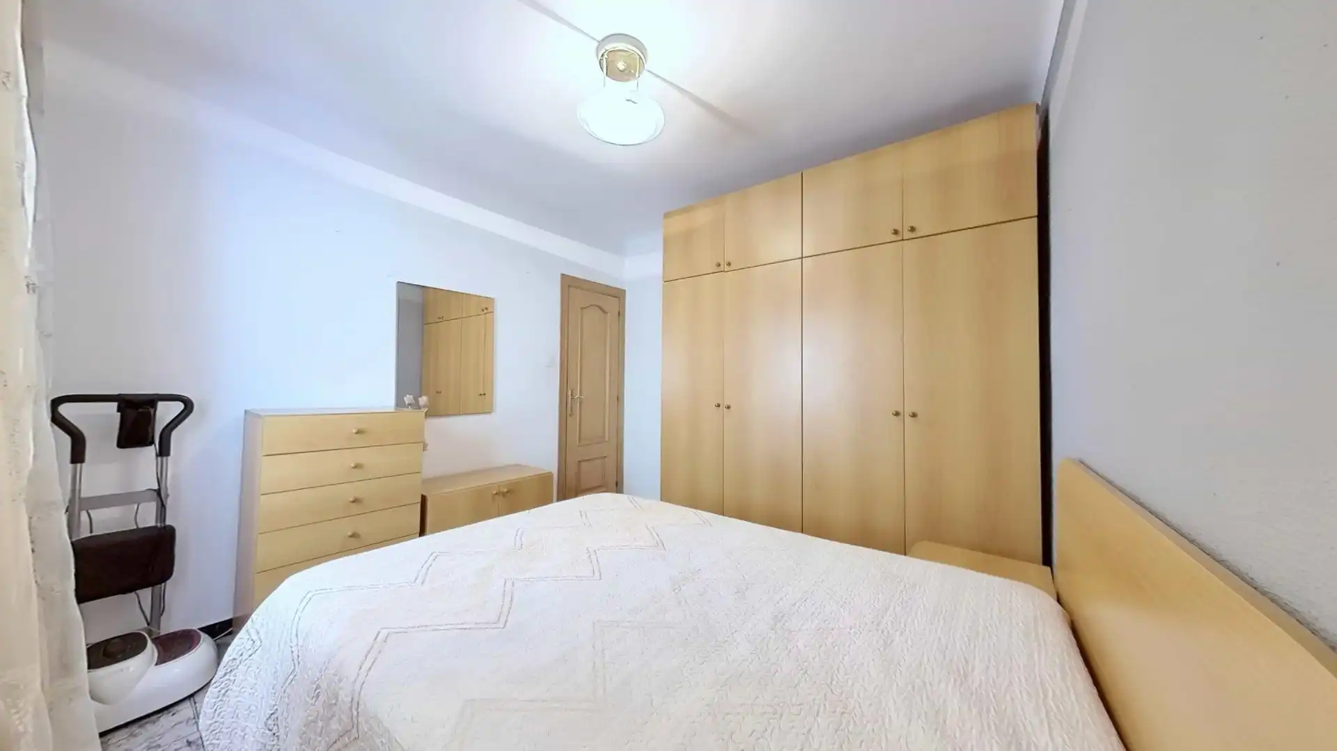 Habitación de Piso en venta en Badalona con Aire acondicionado, Calefacción y Balcón
