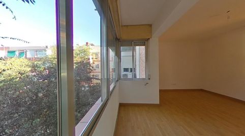 Foto 2 de Piso en venta en C/ Navalmoral de la Mata , Las Águilas, Madrid Capital
