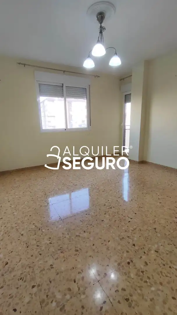 Wohnung zur Miete in Campanar , Barrio de Campanar
