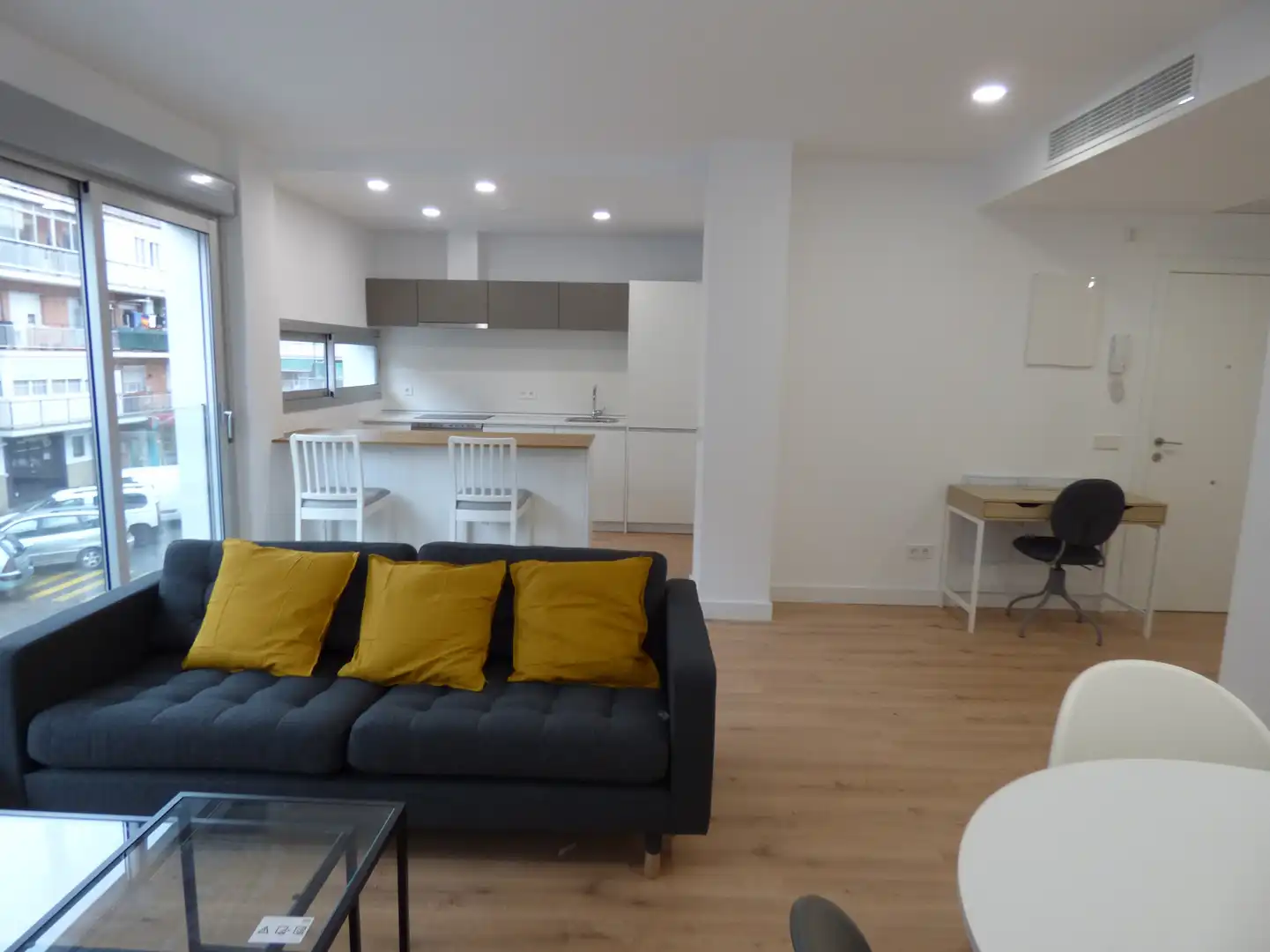 Sala de estar de Piso de alquiler en Madrid con Aire acondicionado, Calefacción y Trastero