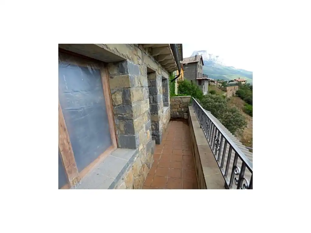 Houses for sale in Calle Mayor Puyarruego, 9, Puértolas