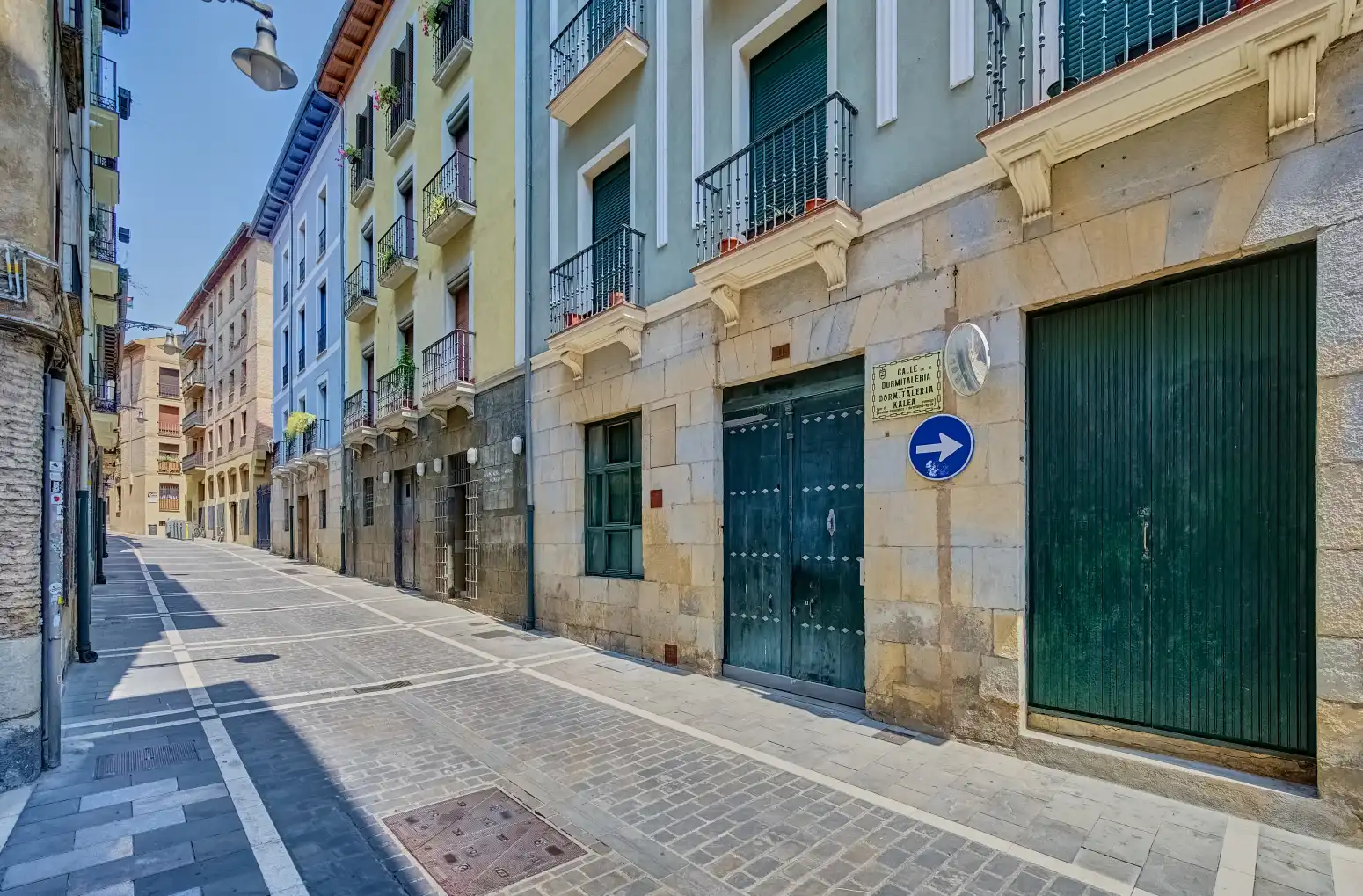 Vista exterior de Ático en venta en  Pamplona / Iruña con Calefacción, Parquet y Balcón