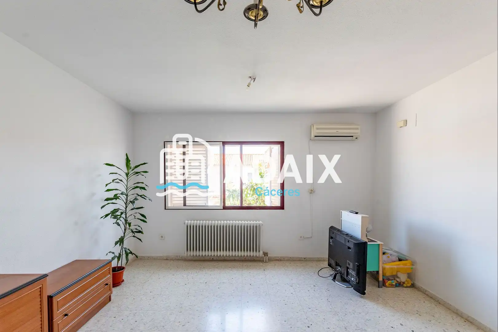 Living room of Houses for sale in Cáceres  with Air Conditioner, Heating and Terrace
