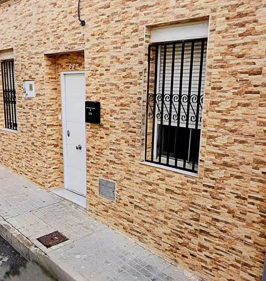 Vista exterior de Planta baja en venta en Elda