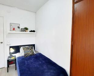 Bedroom of Flat to share in  Madrid Capital  with Air Conditioner and Terrace