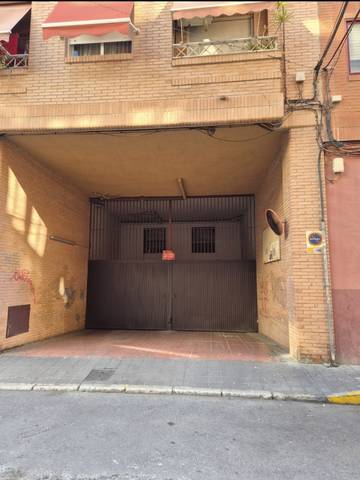 Garaje en Alquiler en Calle Francisco Montero Pérez, 14 en Los Ángeles