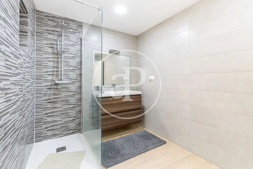 Baño de Piso en venta en Ciutat Vella 
