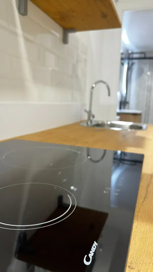 Study for rent in Calle Villa de Rota, Ciudad Jardín - Zoco