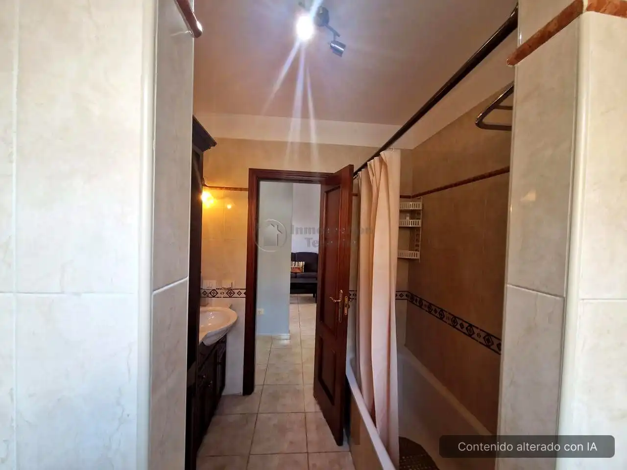 Baño de Casa o chalet en venta en Arona con Terraza, Piscina y Amueblado