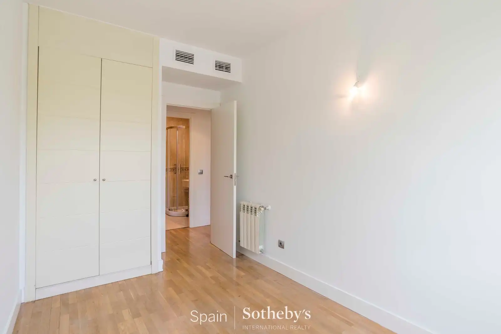 Dormitori de Apartament de lloguer en Pozuelo de Alarcón amb Aire condicionat, Calefacció i Terrassa