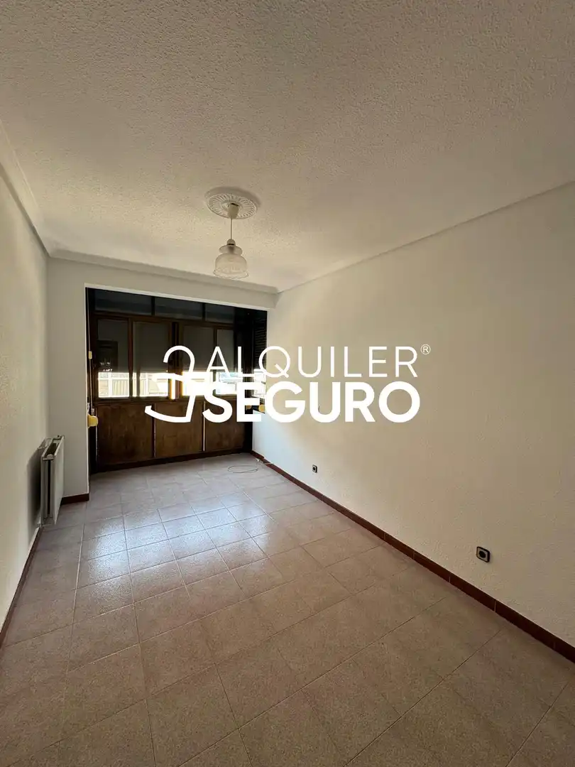 Bedroom of Flat for rent in Madrid  with Heating, Terrace and Furnished