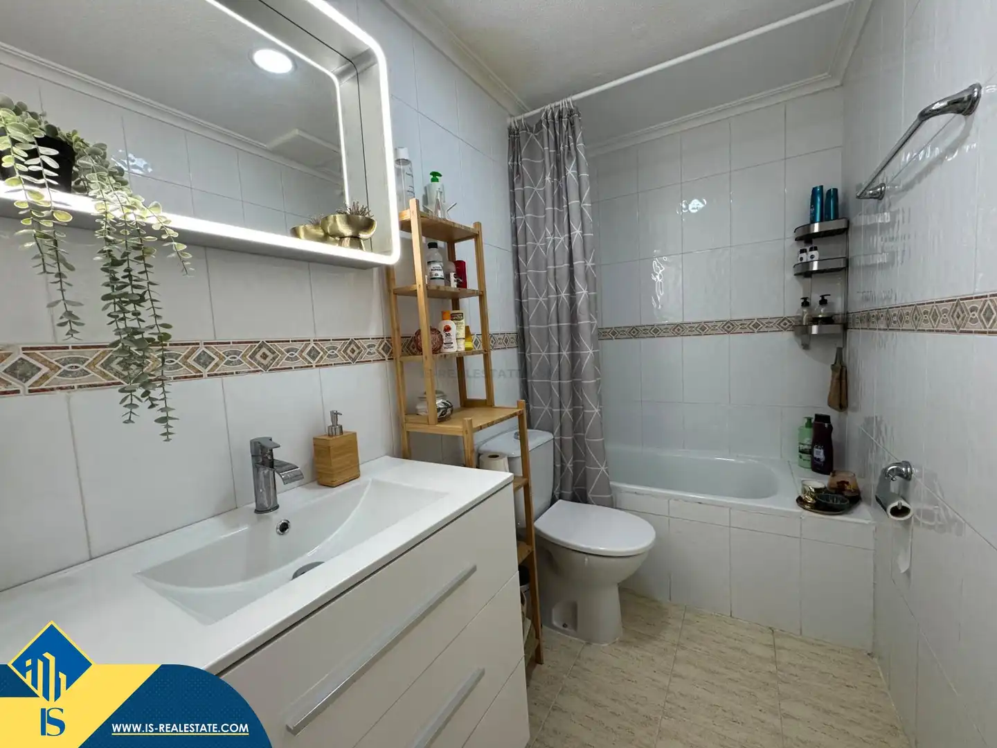Bany de Casa o xalet en venda en Torrevieja amb Aire condicionat, Terrassa i Traster