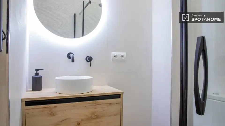 Flat for rent in Adelfas