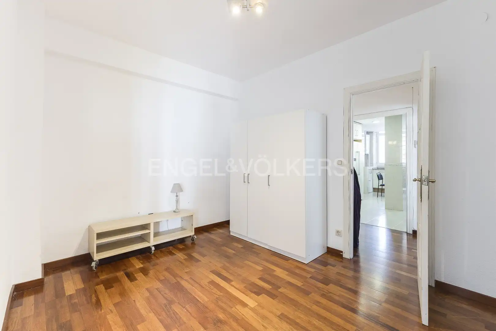Sala de estar de Piso en venta en Barcelona con Calefacción y Parquet