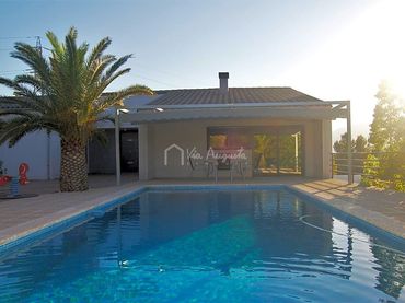 Casa con piscina in vendita a Camí de Sant Jordi