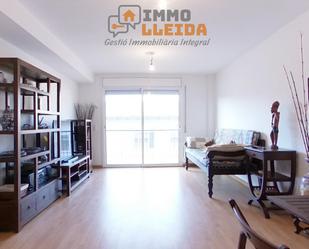 Living room of Flat for sale in Torà  with Heating, Storage room and Furnished
