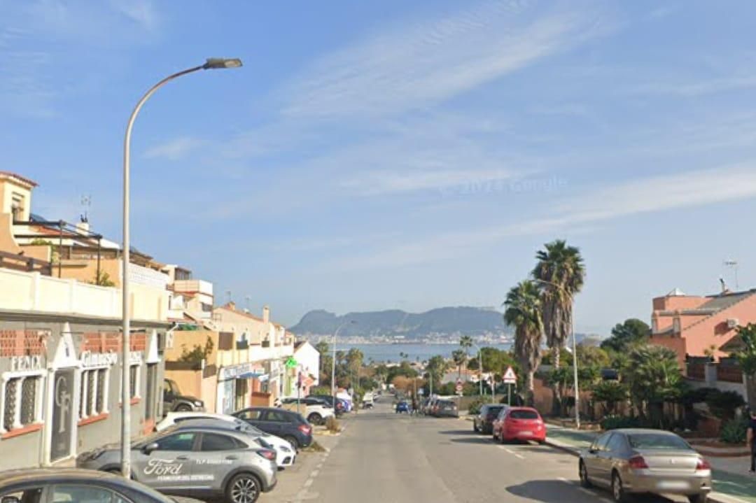 Exterior view of Single-family semi-detached for sale in Algeciras  with Balcony