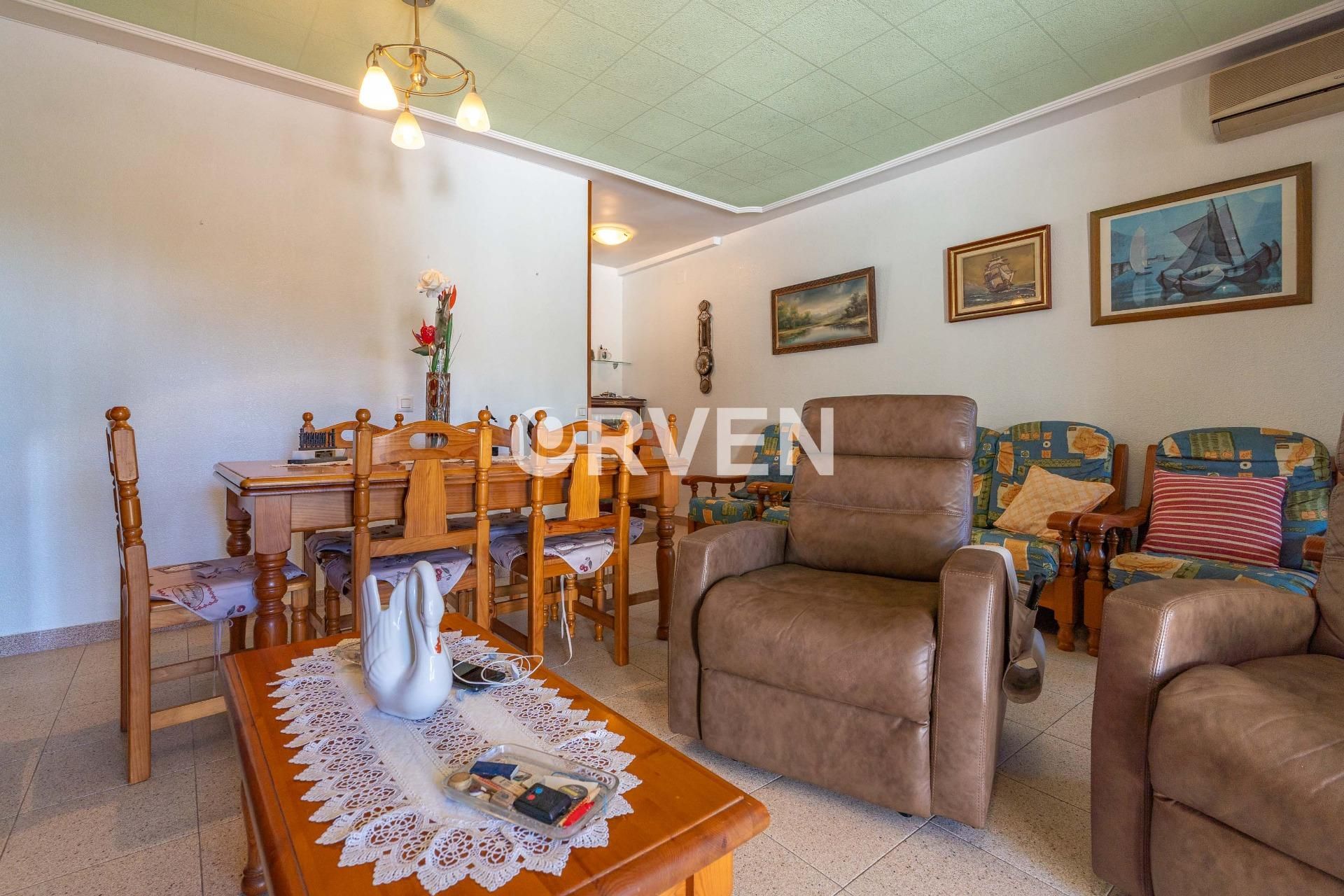 Sala d'estar de Casa adosada en venda en  Tarragona Capital amb Aire condicionat, Terrassa i Traster