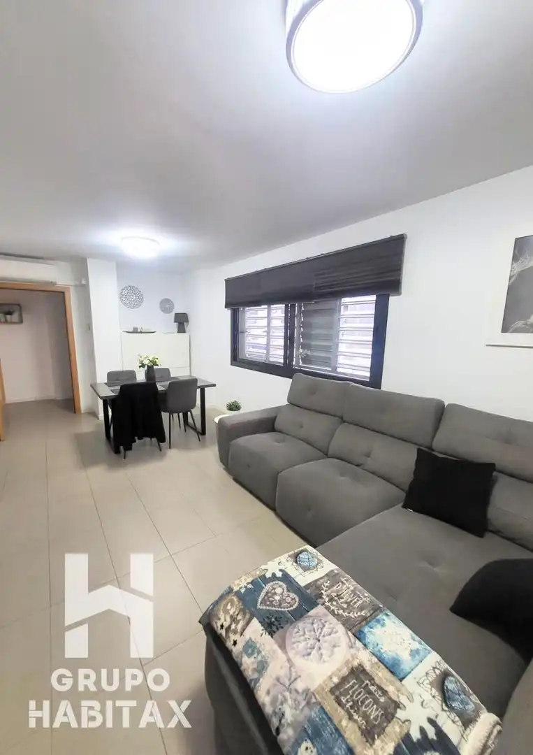 Living room of Duplexes for sale in Santa Coloma de Gramenet