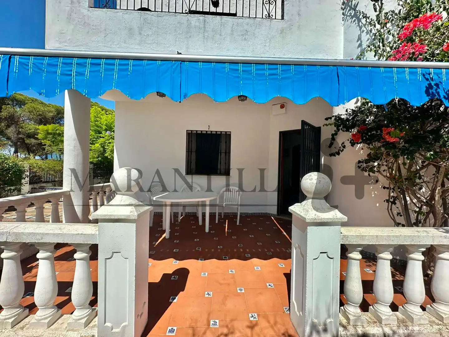 Terrassa de Casa o xalet en venda en Islantilla amb Jardí privat, Terrassa i Traster