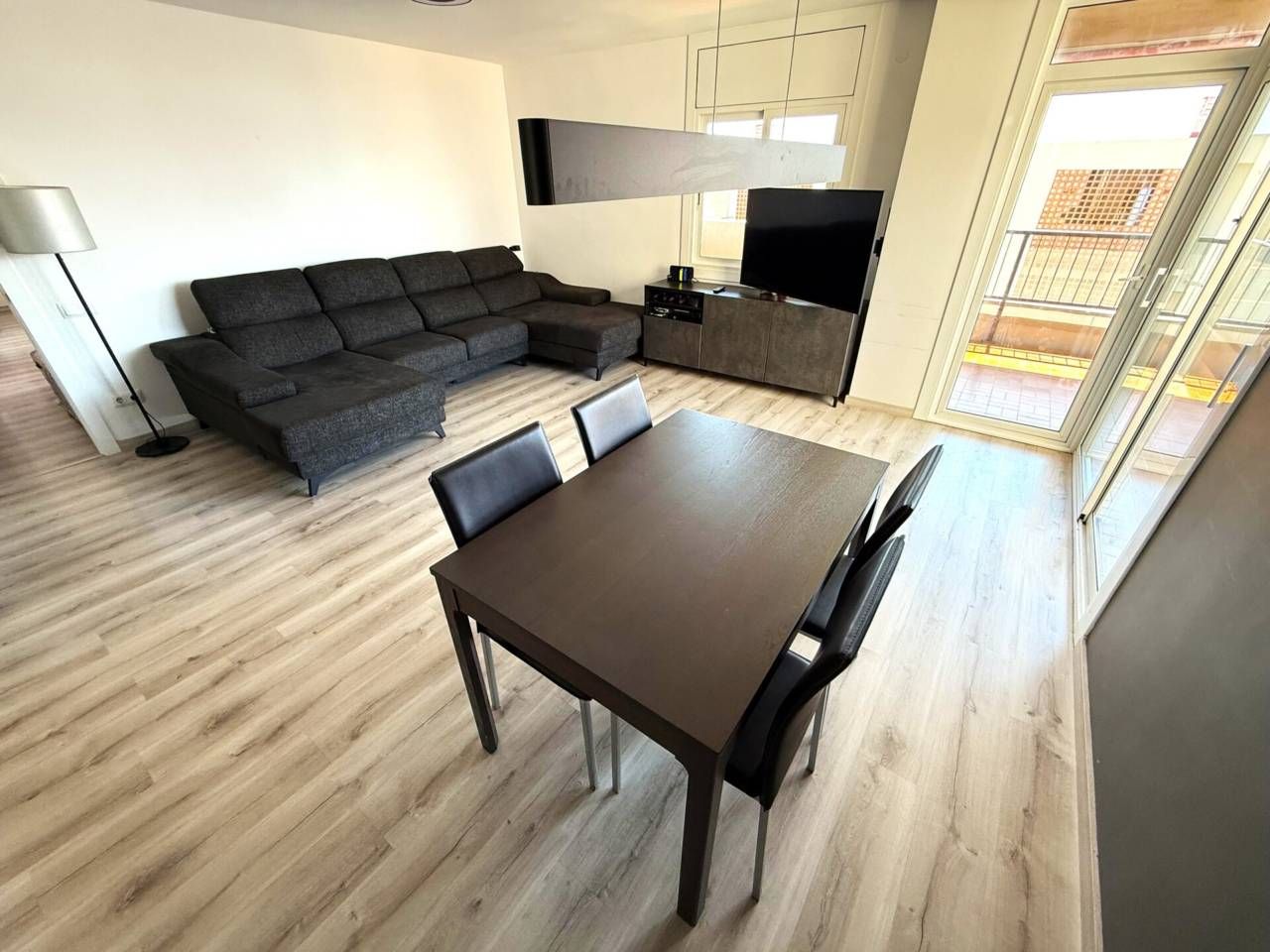 Sala d'estar de Àtic en venda en Vilassar de Mar amb Aire condicionat, Calefacció i Parquet