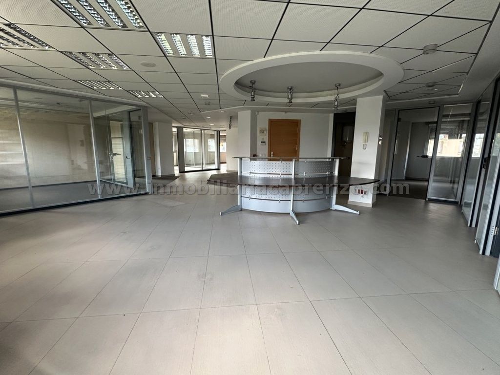 Oficina en venda en  Logroño amb Aire condicionat, Calefacció i Internet