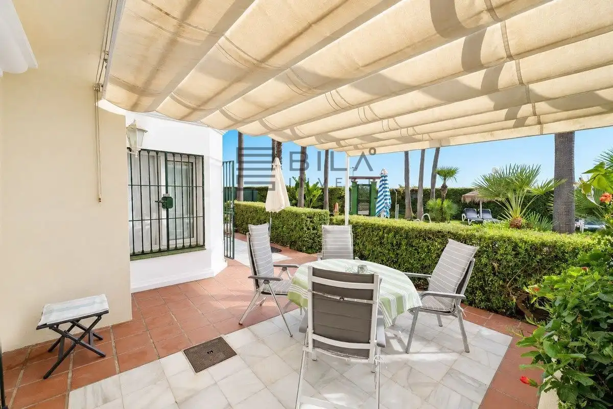Flat with pool for sale in White Pearl Beach, imagen 4