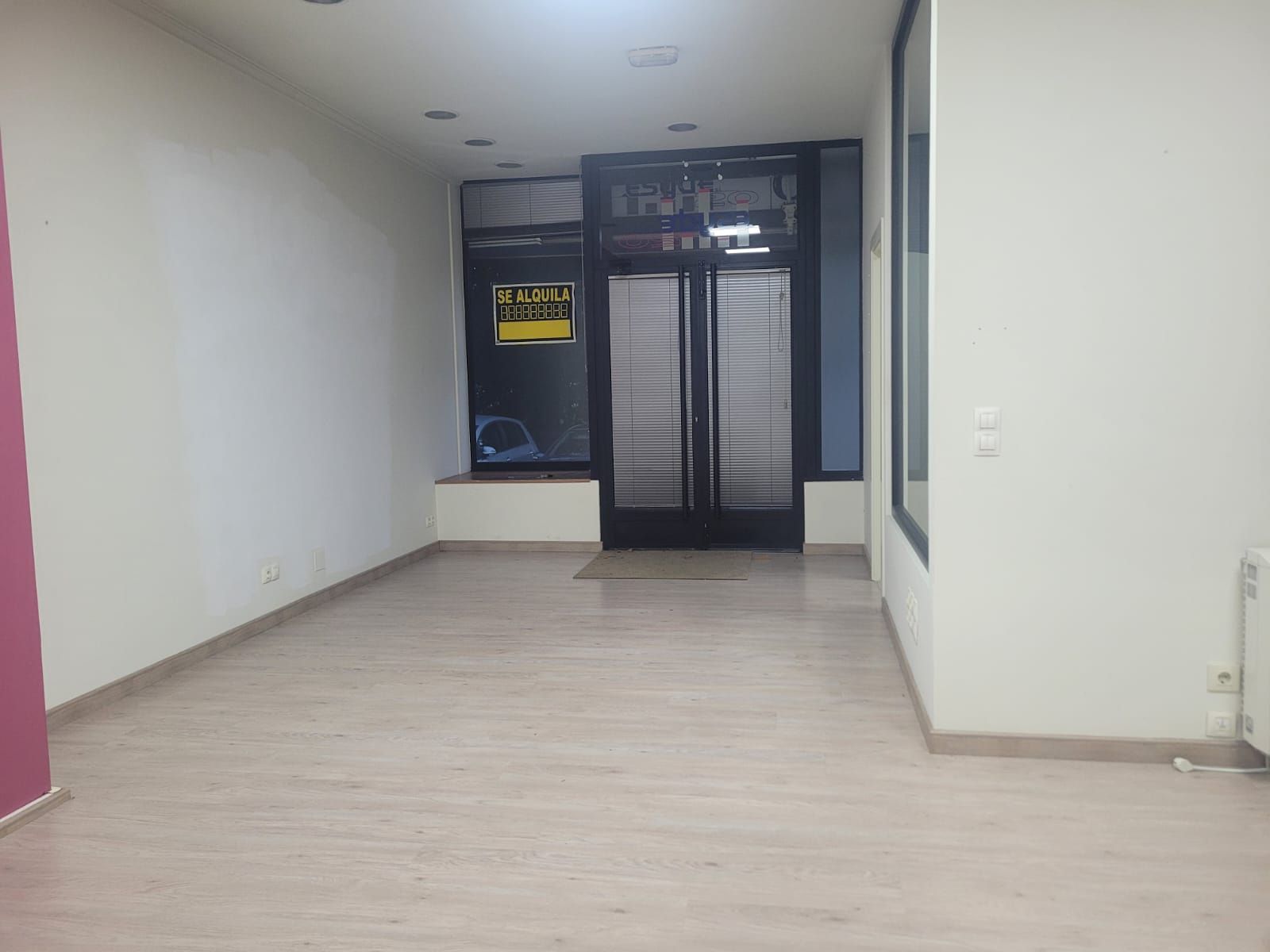 Local de alquiler en Rúa do Valiño, Concheiros - Fontiñas