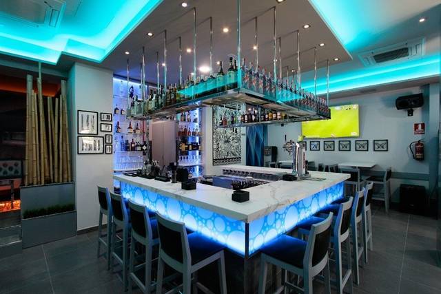 Local comercial en Venta en Los Guindos - Parque Mediterráneo - Santa Paula