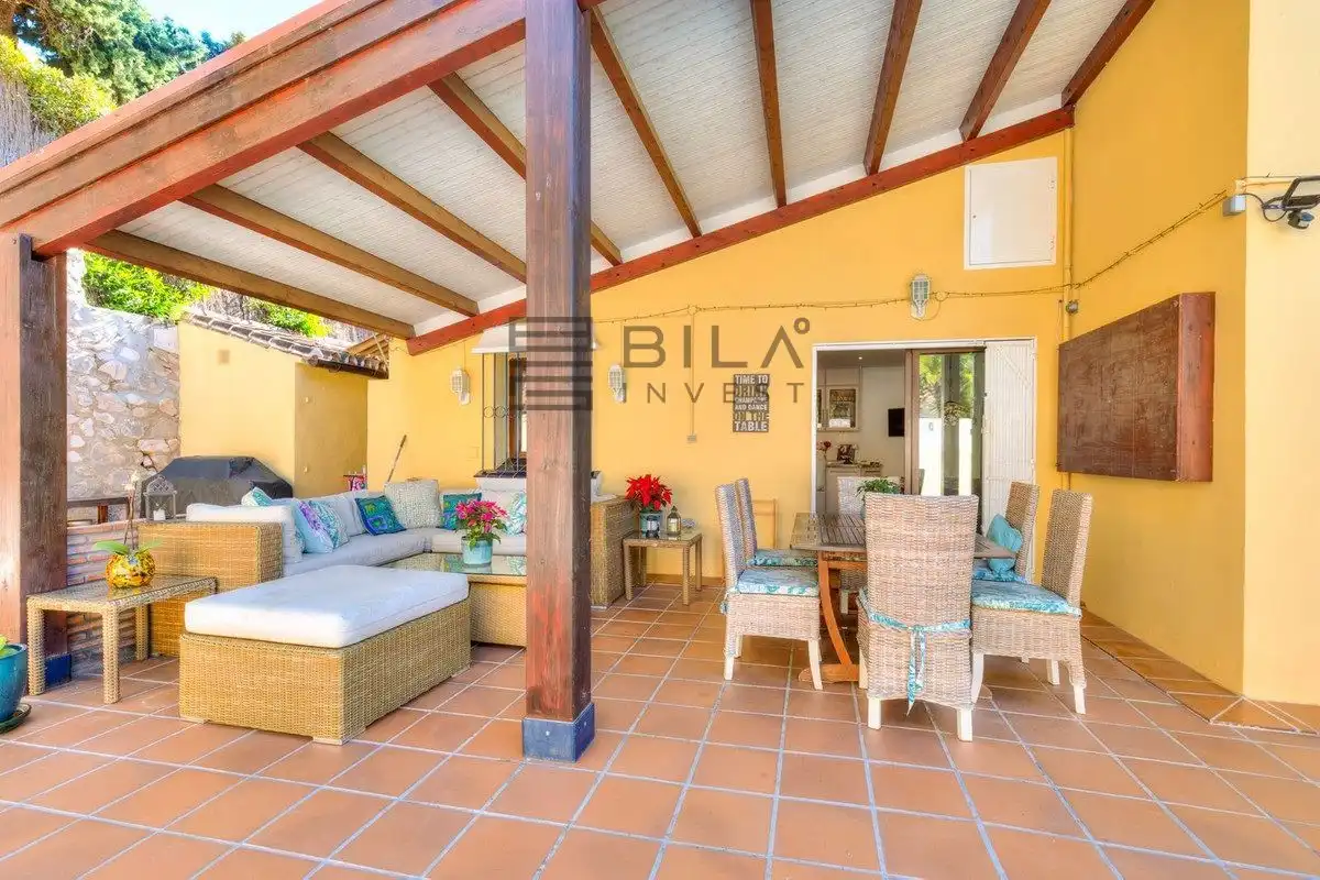 Chalet con piscina en venta en Los Eucaliptos, imagen 5