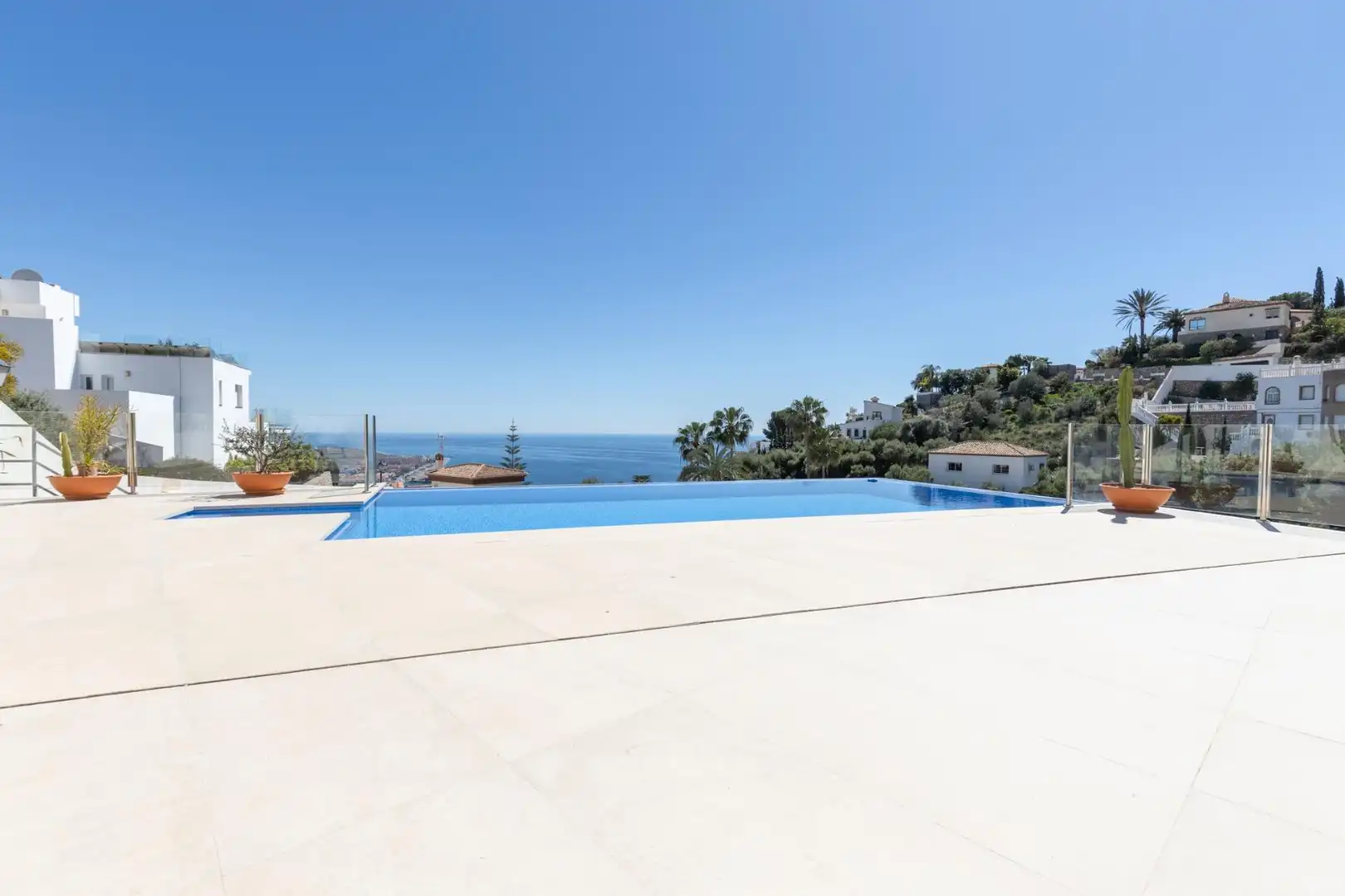 Piscina de Casa o xalet en venda en Salobreña amb Aire condicionat, Jardí privat i Piscina