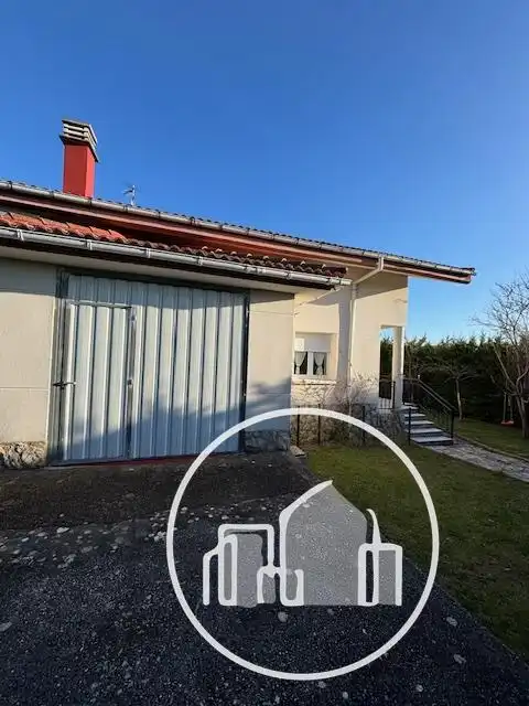Vista exterior de Casa o xalet en venda en Valle de Losa amb Calefacció