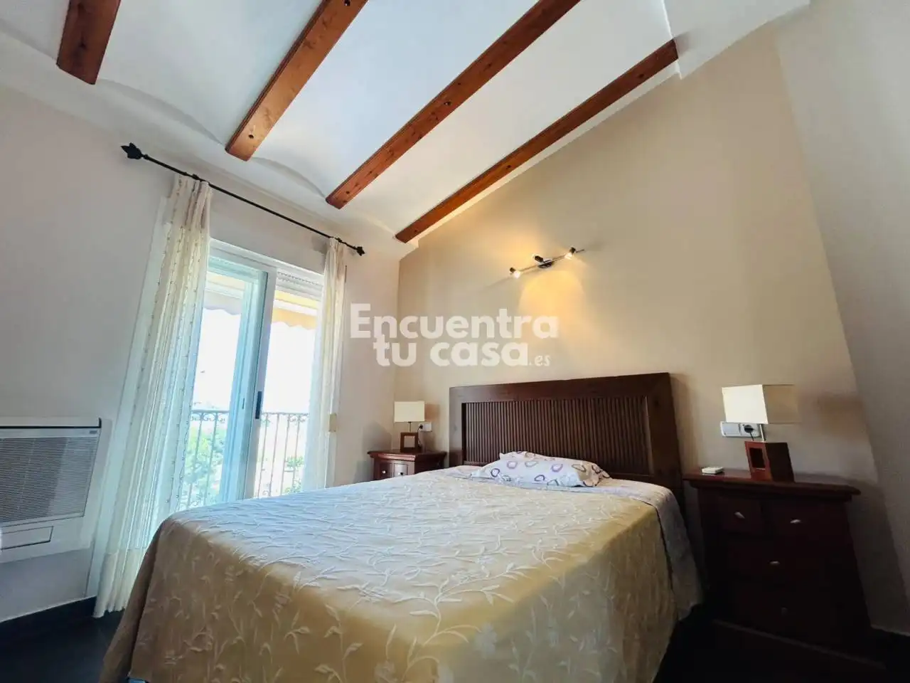 Dormitori de Casa adosada en venda en La Nucia amb Aire condicionat, Calefacció i Jardí privat