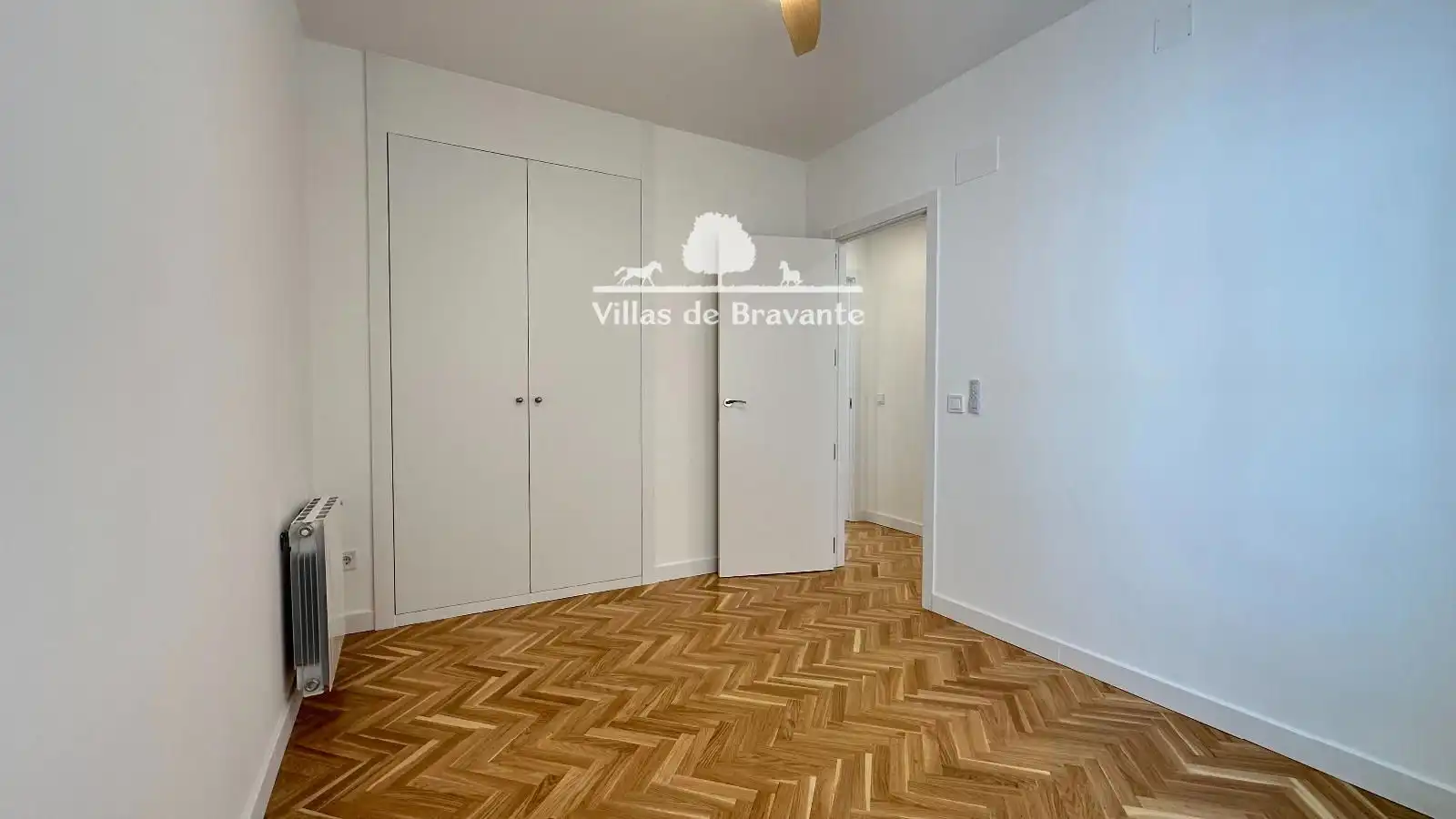Dormitori de Pis de lloguer en San Lorenzo de El Escorial amb Aire condicionat, Calefacció i Parquet