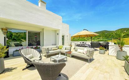 Terrassa de Apartament en venda en Estepona amb Aire condicionat, Calefacció i Jardí privat