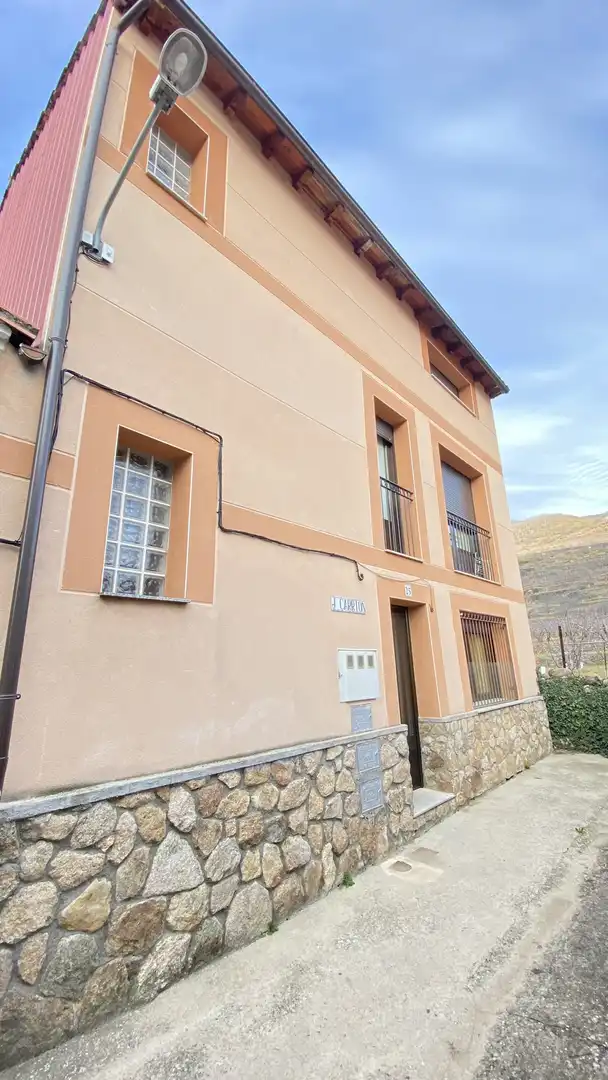 Buildings for sale in Calle Rebollares, 25, Jerte