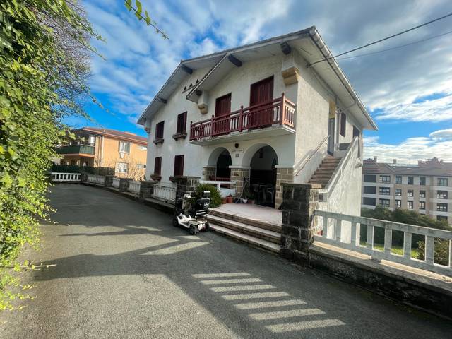 Piso en Venta en Calle San Inazio en Zarautz