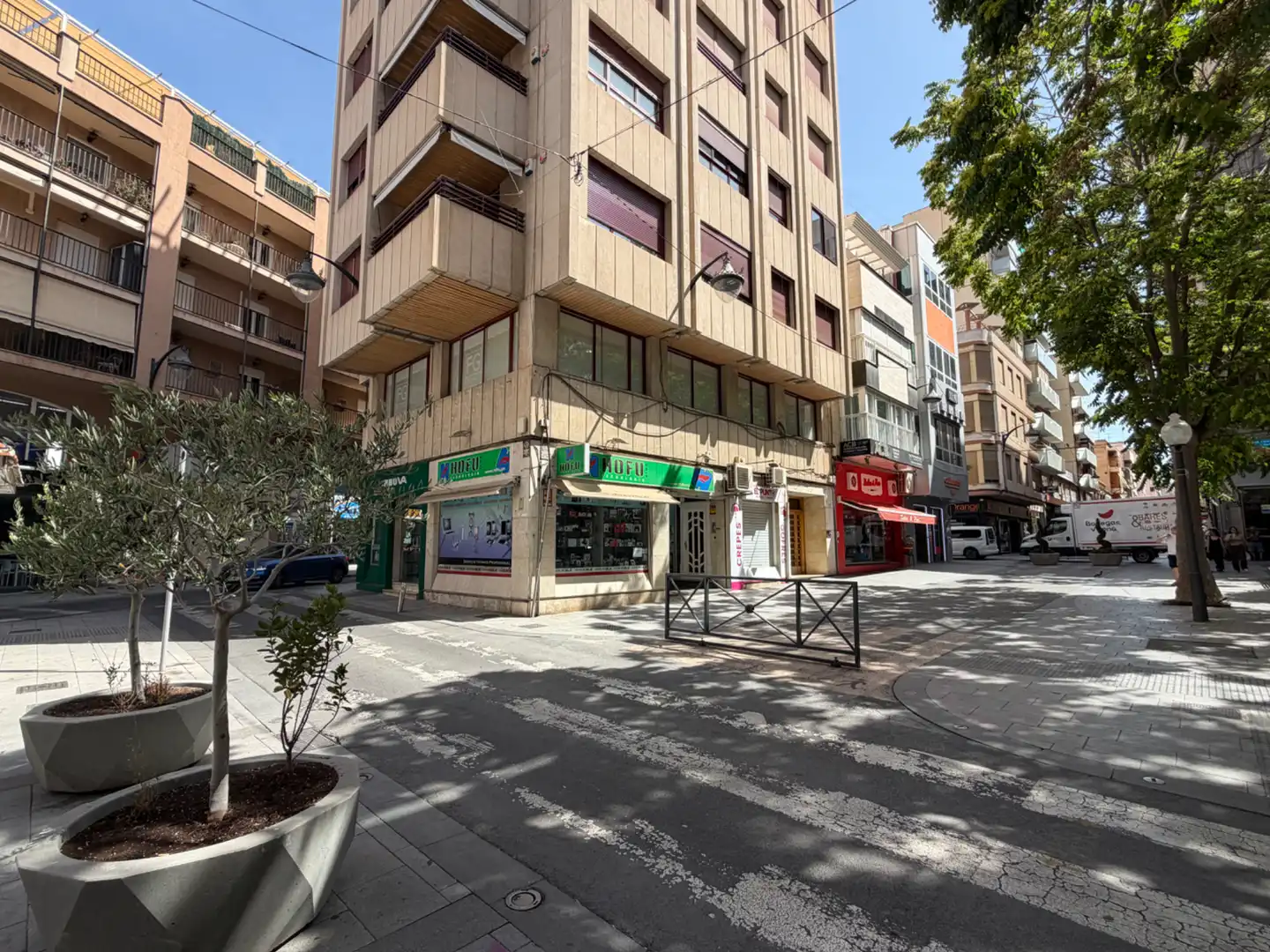 Vista exterior de Oficina de alquiler en Elda con Aire acondicionado, Calefacción y Amueblado