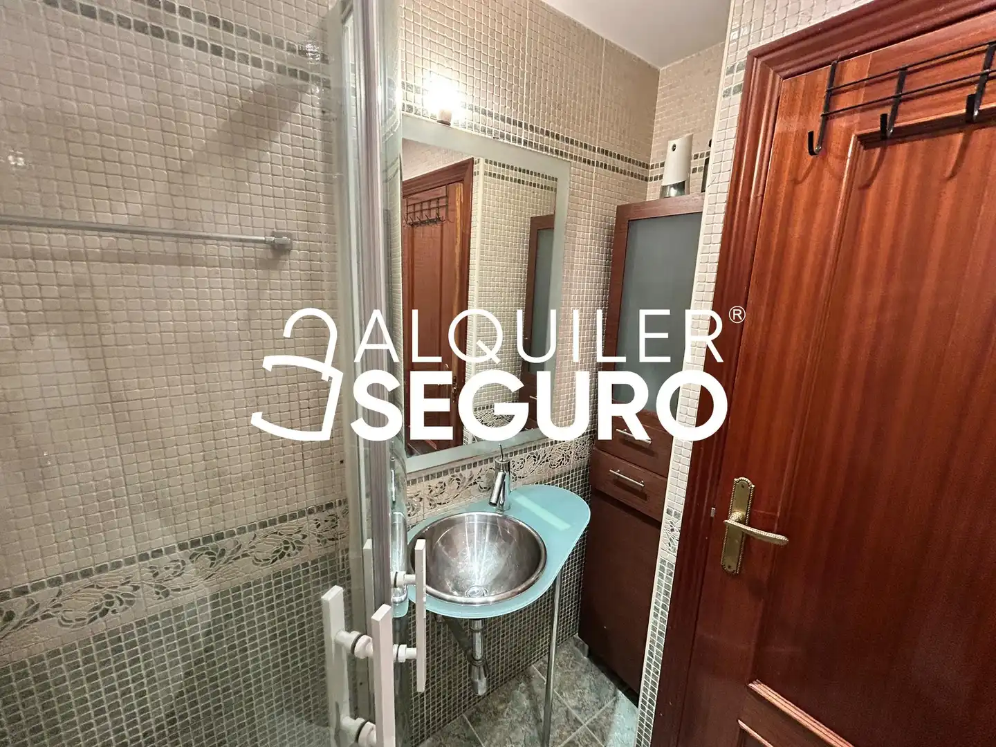 Badezimmer von Wohnung zur Miete in Arganzuela