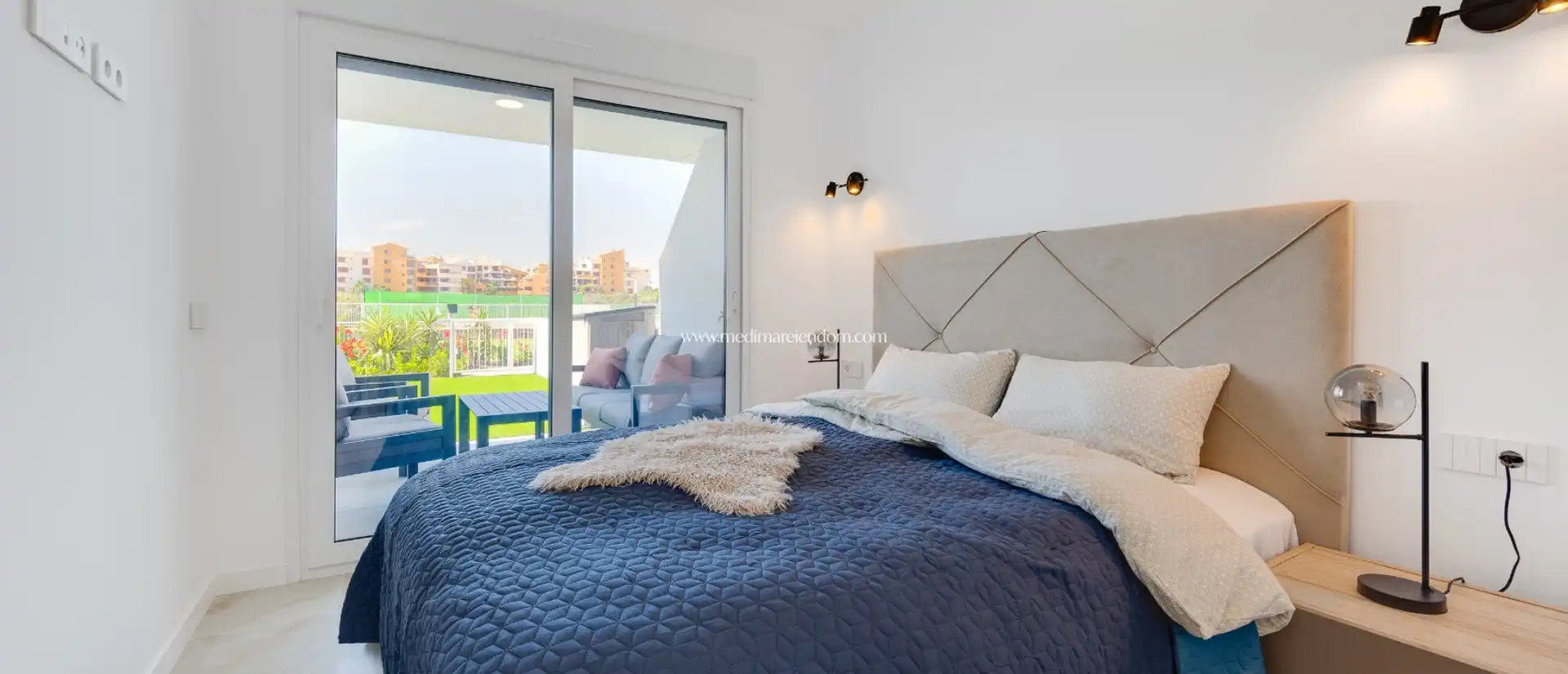 Bedroom of Flat for sale in Orihuela  with Air Conditioner, Heating and Private garden