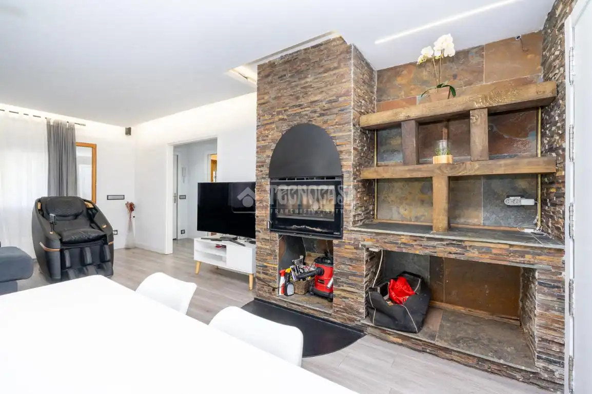 Living room of Detached homes for sale in Manzanares El Real  with Heating, Private garden and Terrace