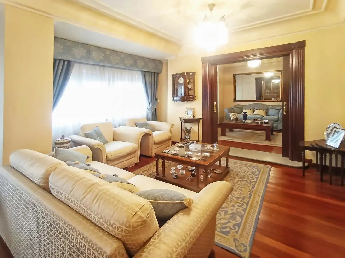 Sala de estar de Dúplex en venta en Pontevedra Capital  con Calefacción y Amueblado