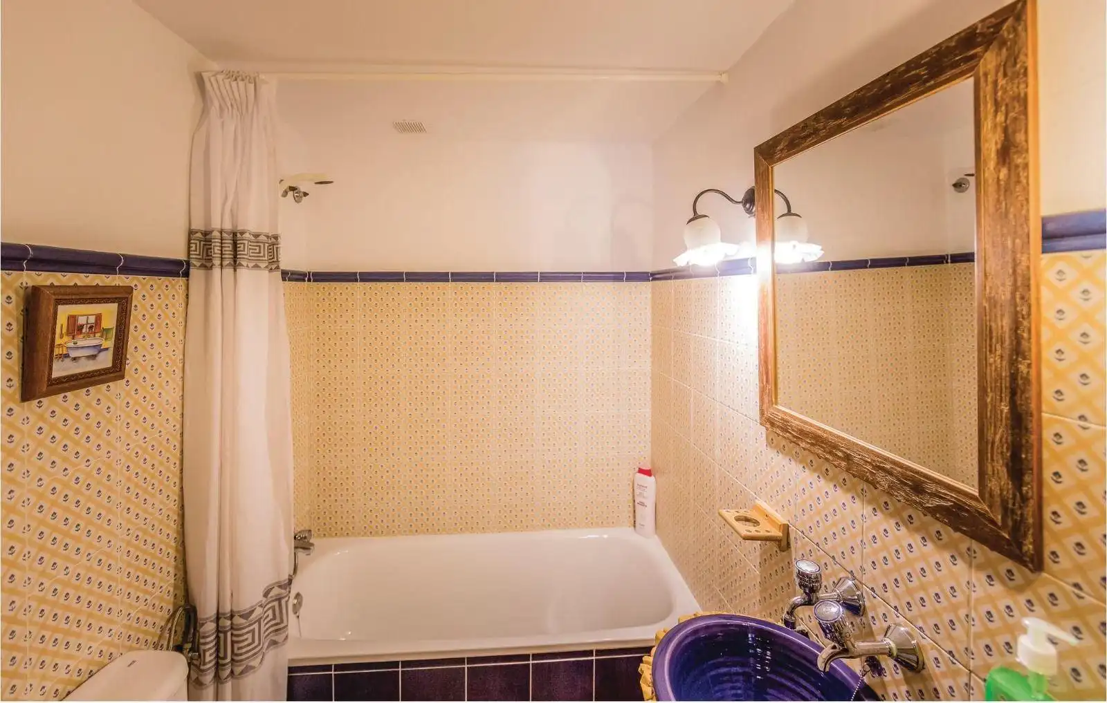 Bathroom of Houses for sale in Málaga  with Private garden, Swimming Pool and Furnished