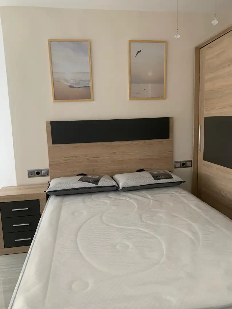 Flat with lift to rent in Plaça d'Hondures, imagen 2