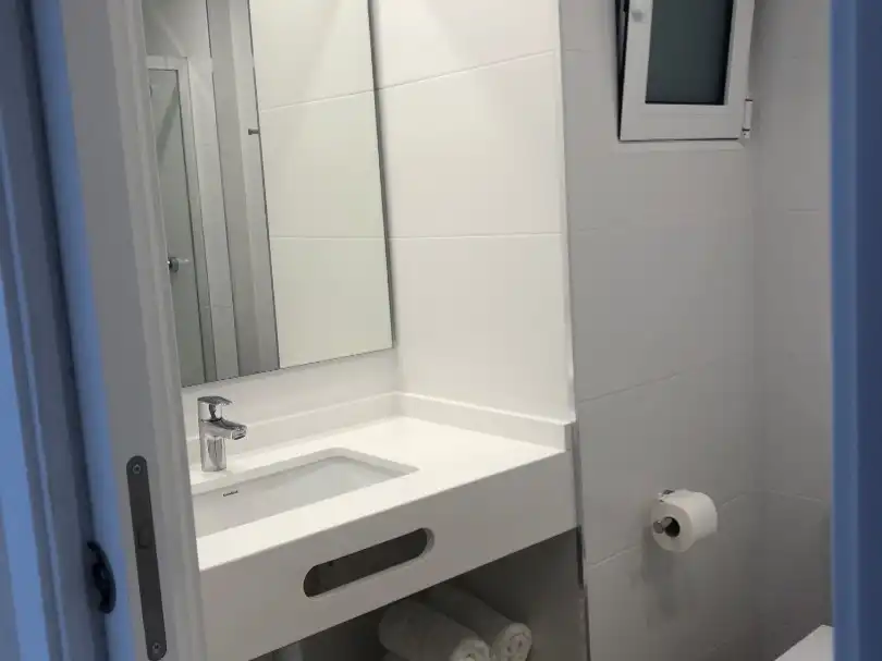 Bathroom of Flat for rent in Playa de Gandia