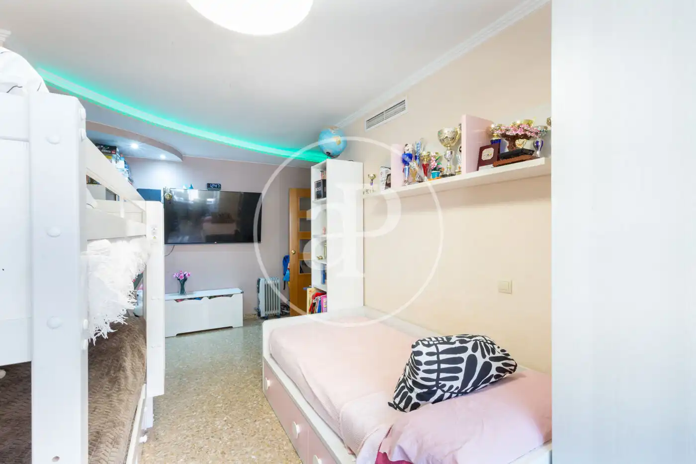Bedroom of Flat for sale in Valencia  with Air Conditioner, Heating and Private garden