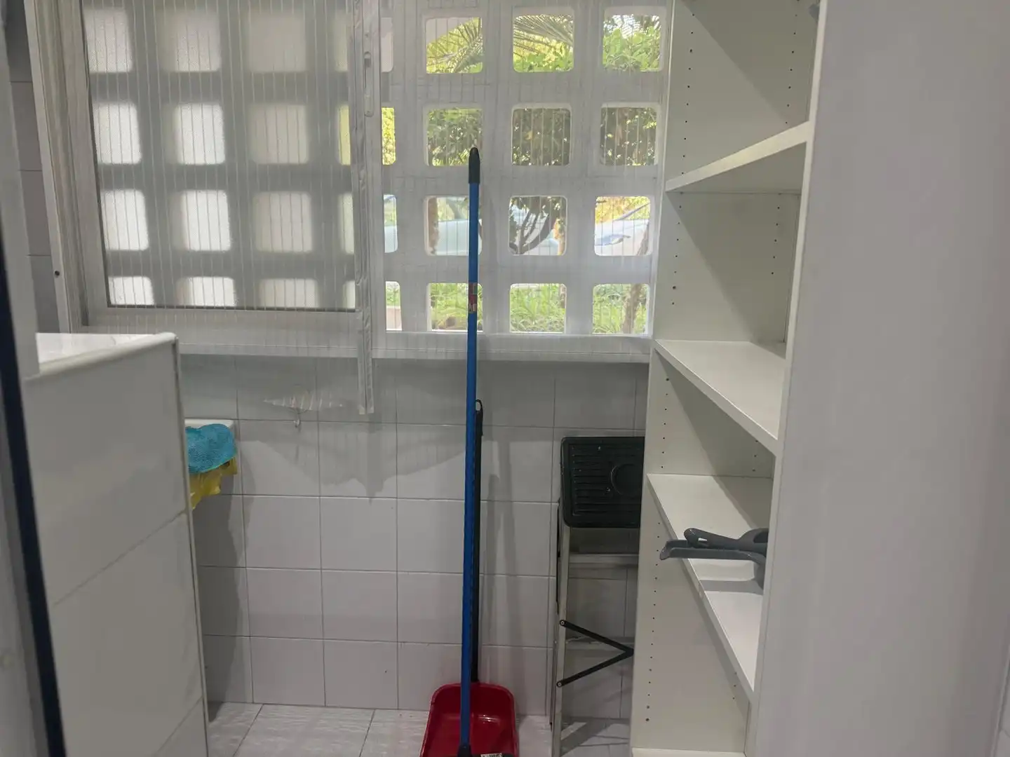 Bany de Planta baixa de lloguer en Marbella amb Aire condicionat, Terrassa i Piscina